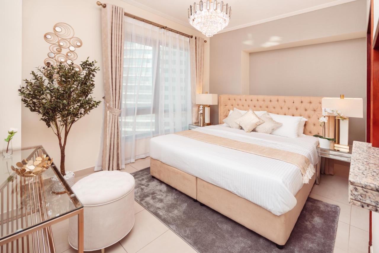Elite Royal Apartment - Panoramic Full Burj Khalifa, Fountain & Skyline View - Baron ドバイ エクステリア 写真